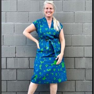 ** consigning. 4/13**Elaine linen blend dress